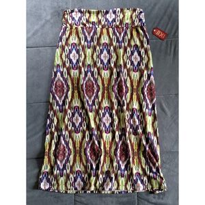 Faded Glory Patterned Maxi Skirt - Size 16-18 NWT